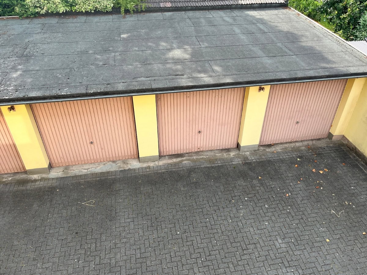 Blick in den Garagenhof 1