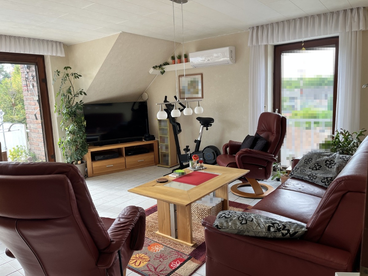 Wohnzimmer (4)