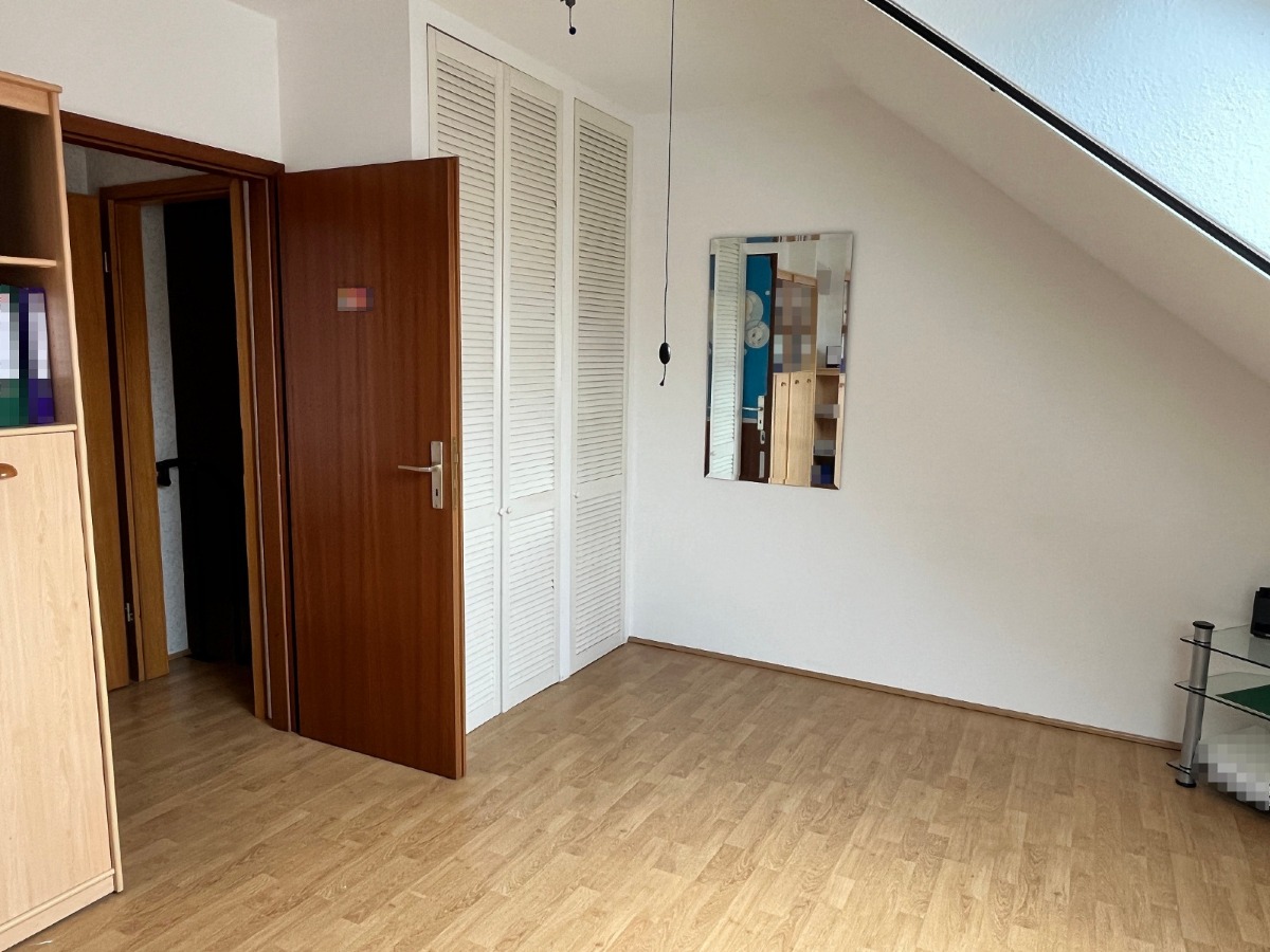 3. Schlaf- oder Kinderzimmer 1.OG 2