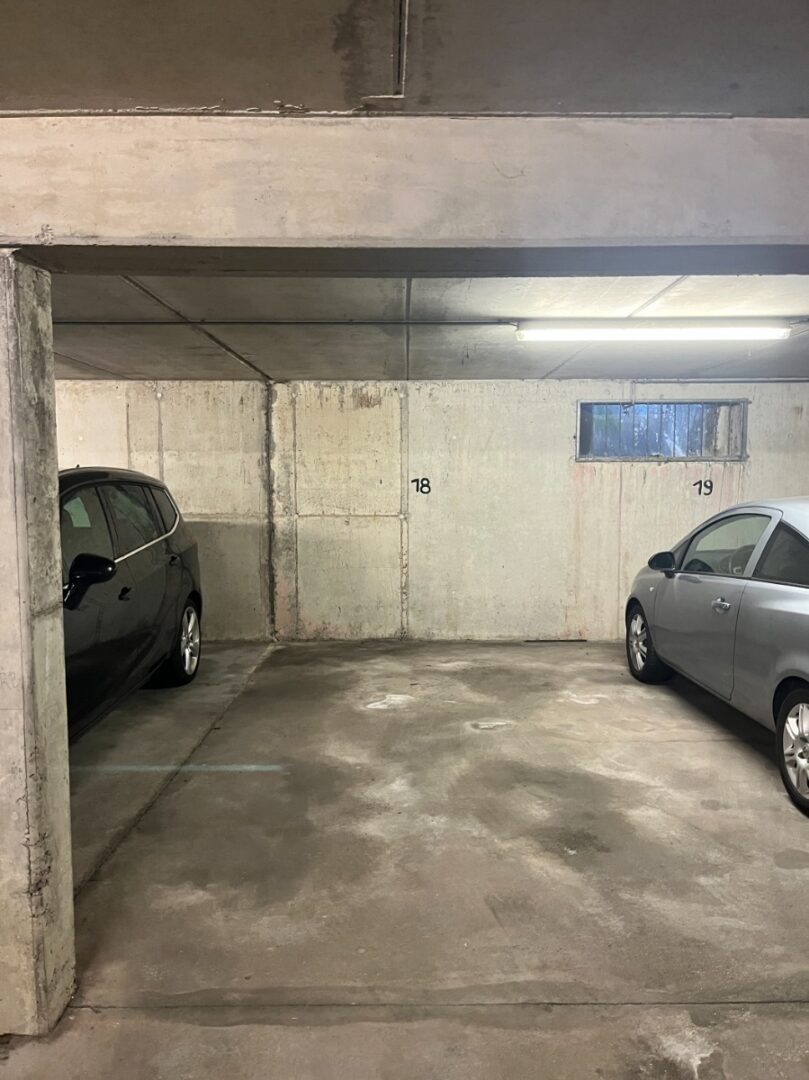 Tiefgaragenstellplatz